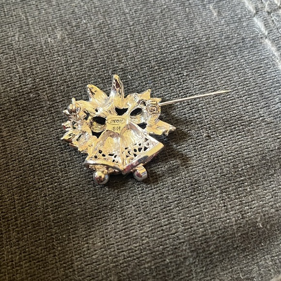 Vintage Jewelry Signed Avon Christmas Sleigh Bells Pin Brooch - Picture 7 of 13